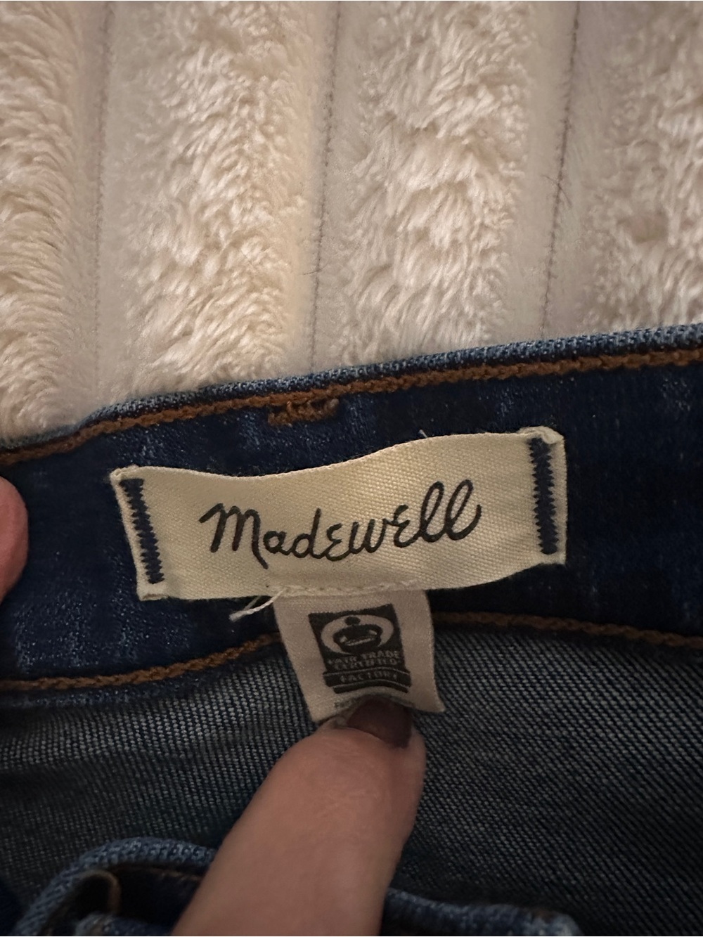 Madewell The Emmett Dark Blue Wide-Leg High-Rise Patch Pocket Jeans - Picture 4 of 11